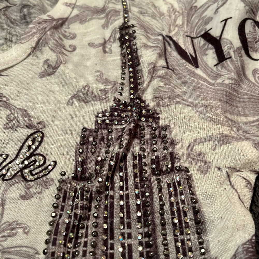 Rhinestone NYC Tee Size M, fits like Small - Picture 3 of 6